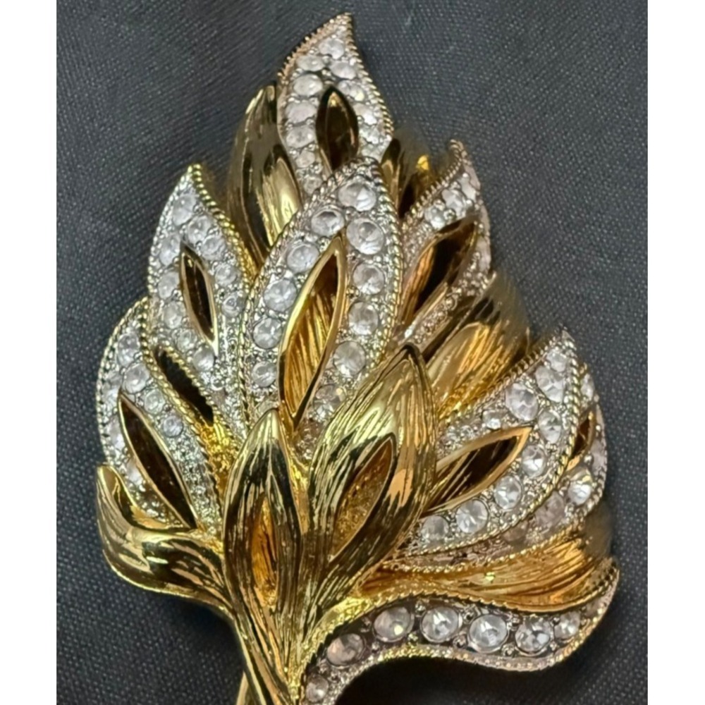 Vintage gold tone brooch Nolan Miller leaf brooch
